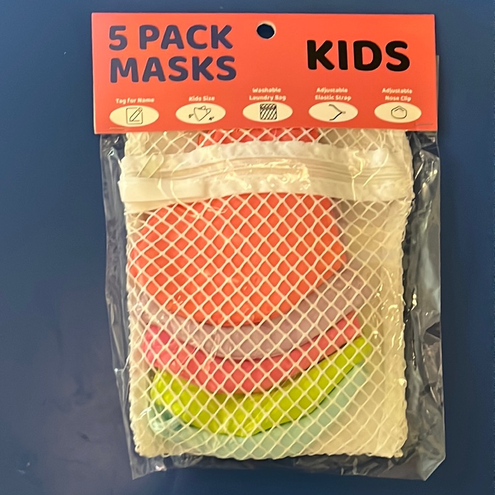 New Kid/Girl Face Masks, 5-Pack, adjustable, w/ mesh bag, 5 colors